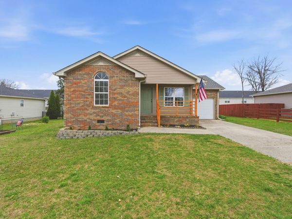 327 June Dr, Lebanon, TN 37087