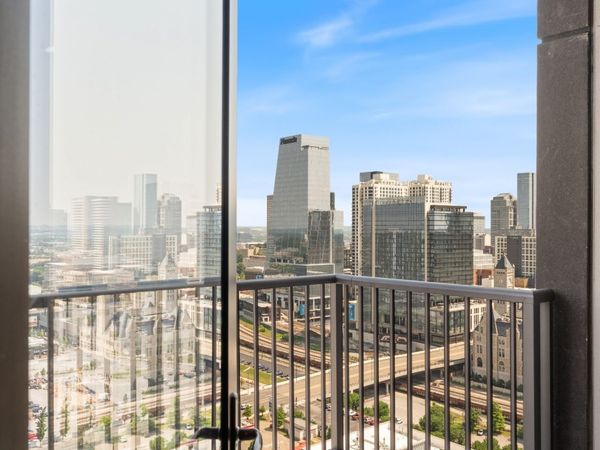 1212 Demonbreun St , Unit 909, Nashville, TN 37203