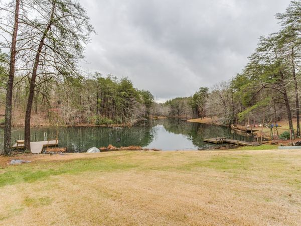 374 Eagle Lake Rd , Coalmont, TN 37313