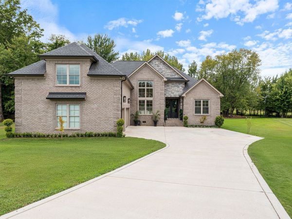 1030 Founders Ln , Portland, TN 37148