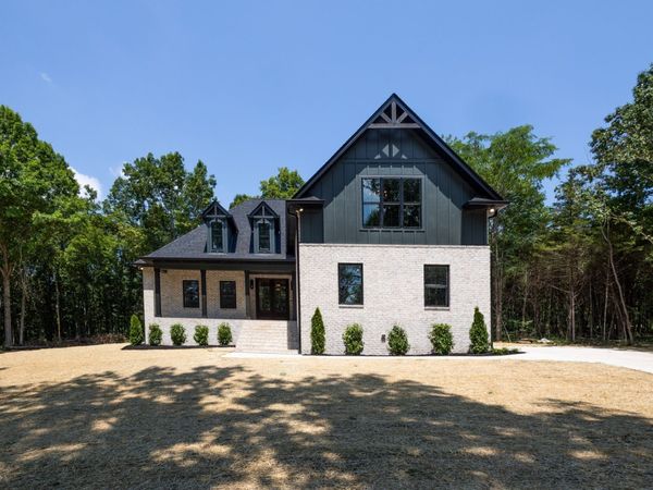 6247 Old Murfreesboro Road , Lebanon, TN 37090