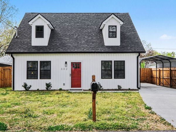 302 Sloan St, Lebanon, TN 37087