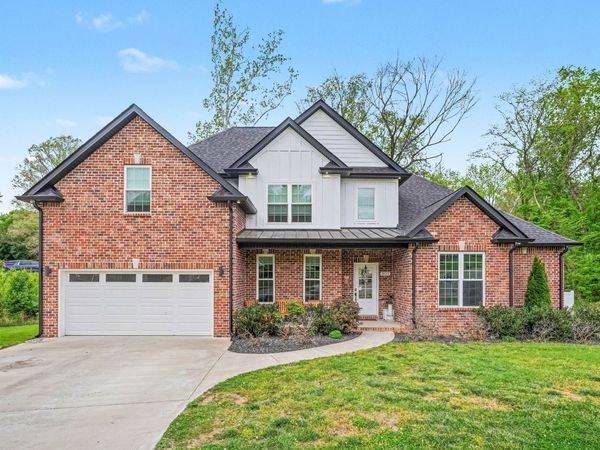 801 Brooke Valley Trce, Clarksville, TN 37043