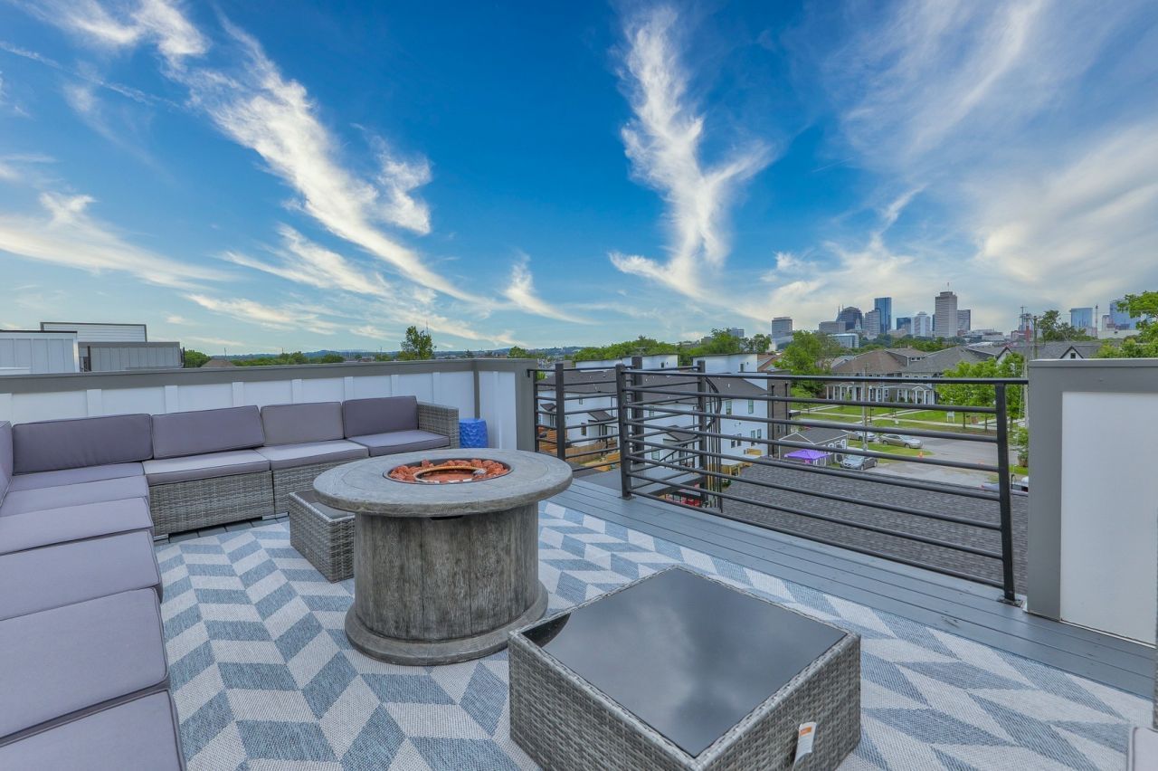 1029 Cheatham Pl , Nashville, TN 37208 Main Photo