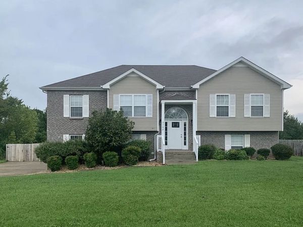 3192 Twelve Oaks Blvd , Clarksville, TN 37042