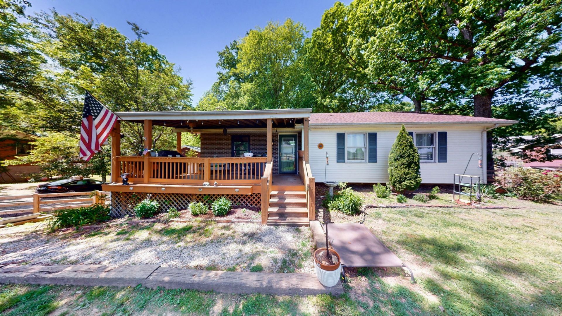 1000 Twin Oaks Dr, White Bluff, TN 37187 Main Photo