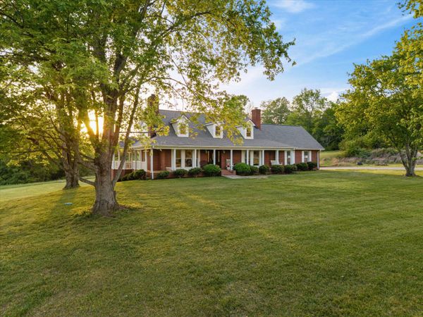 4870 Morrow Rd, Woodlawn, TN 37191