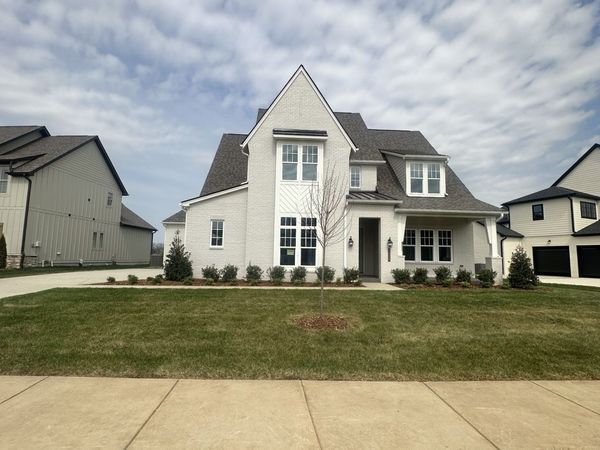 7520 Sutcliff Drive, College Grove, TN 37046