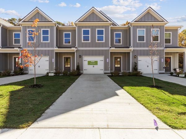 133 Ironhorse Way , Dickson, TN 37055