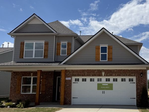 1366 English Oak Dr , Clarksville, TN 37042