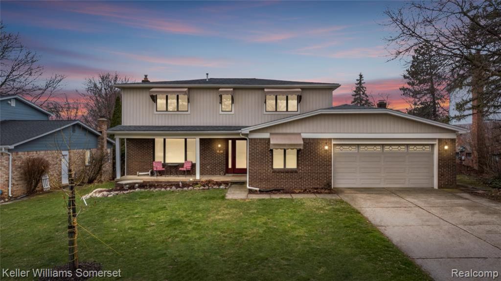 447 Antoinette Drive, Rochester Hills, MI 48309 Main Photo