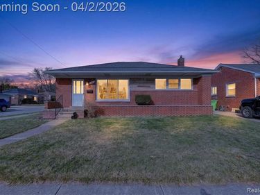 28605 Diesing Drive, Madison Heights, MI 48071