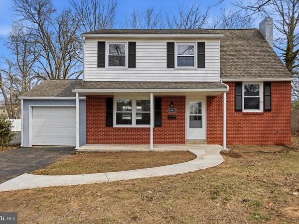 1061 YORK AVENUE , LANSDALE, PA 19446