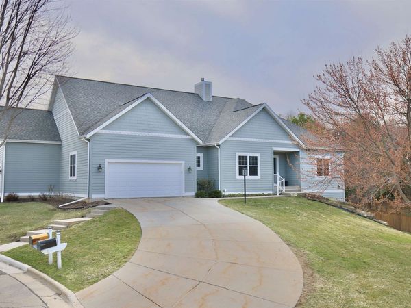 21 Settler Hill Circle, Madison, WI 53717