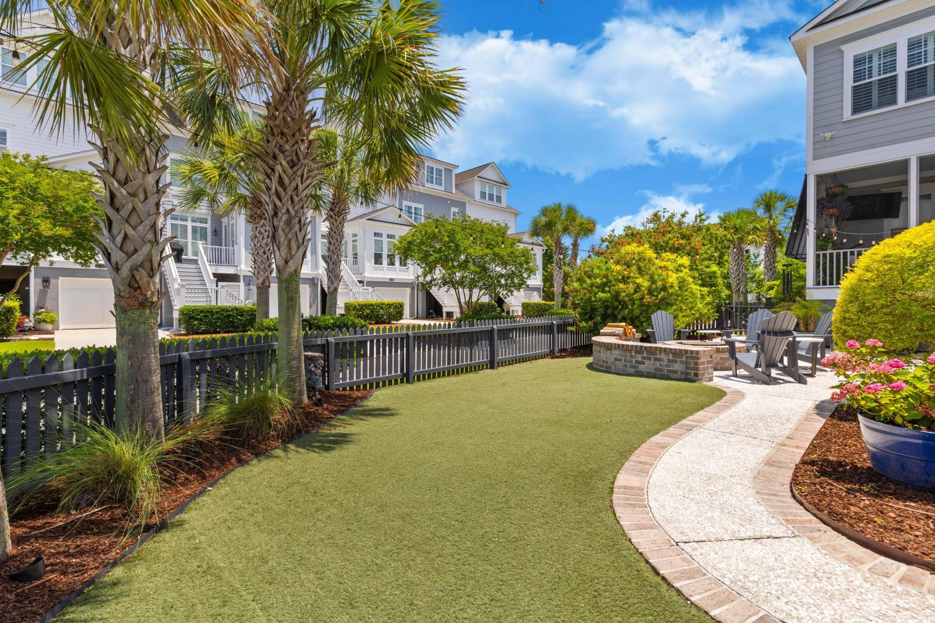 1530 Willtown Street Photo 16