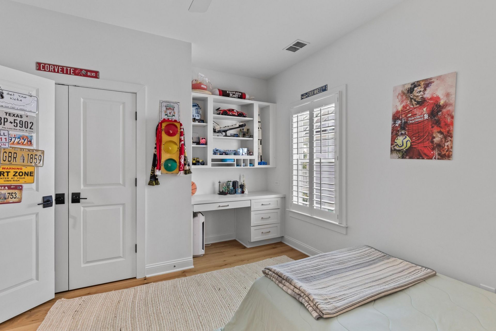 1530 Willtown Street Photo 32