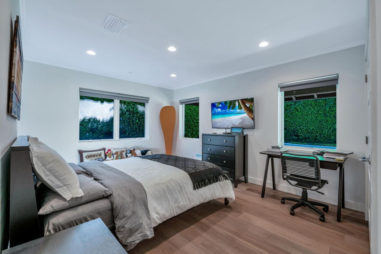 264 Sandpiper Drive, Palm Beach, FL 33480 Photo