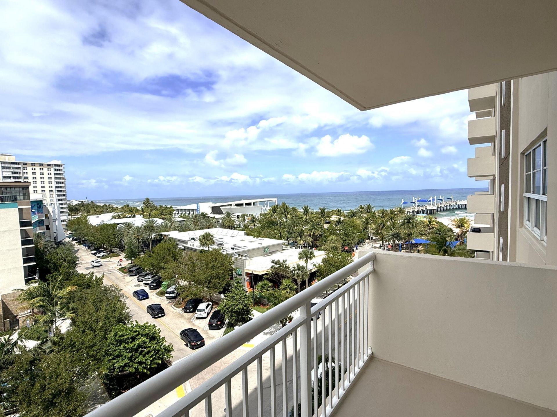 133 N Pompano Beach Boulevard N, Unit 606, Pompano Beach, FL 33062 Photo