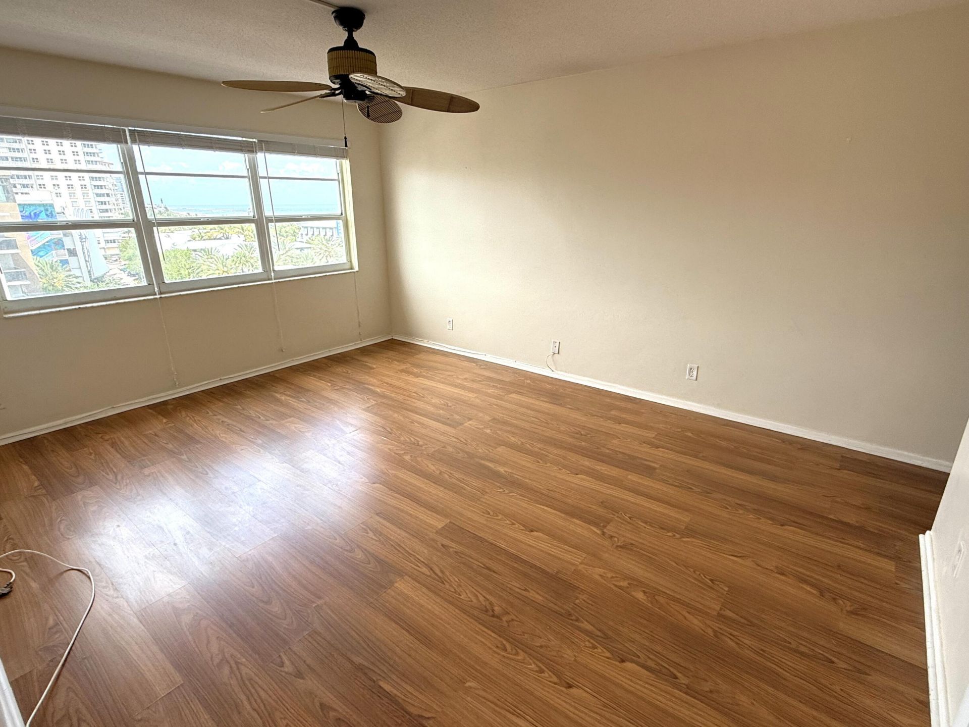 133 N Pompano Beach Boulevard N, Unit 606, Pompano Beach, FL 33062 Photo