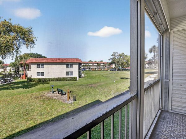 8921 S Hollybrook Boulevard, Unit 209, Pembroke Pines, FL 33025
