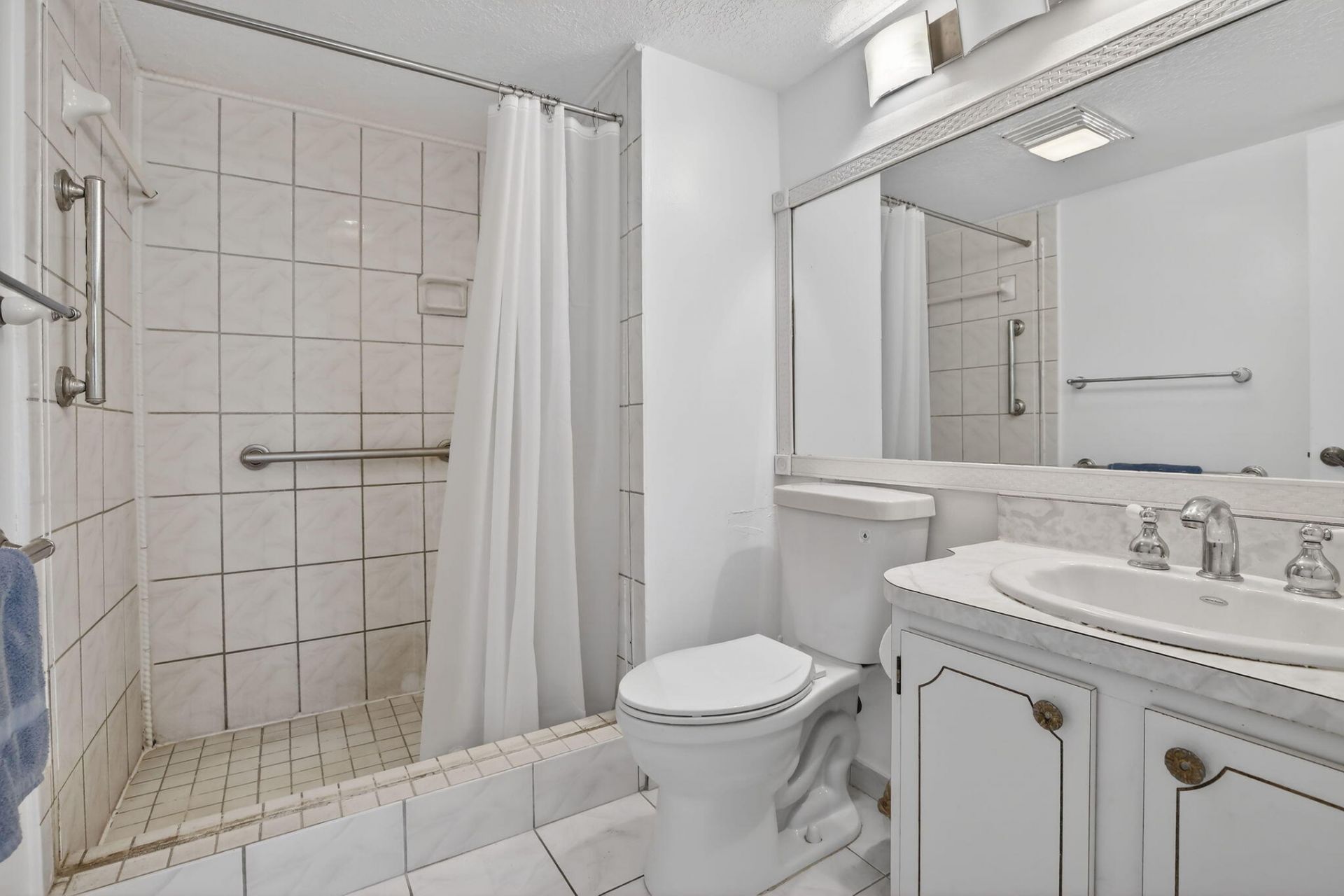 8921 S Hollybrook Boulevard, Unit 209, Pembroke Pines, FL 33025 Photo