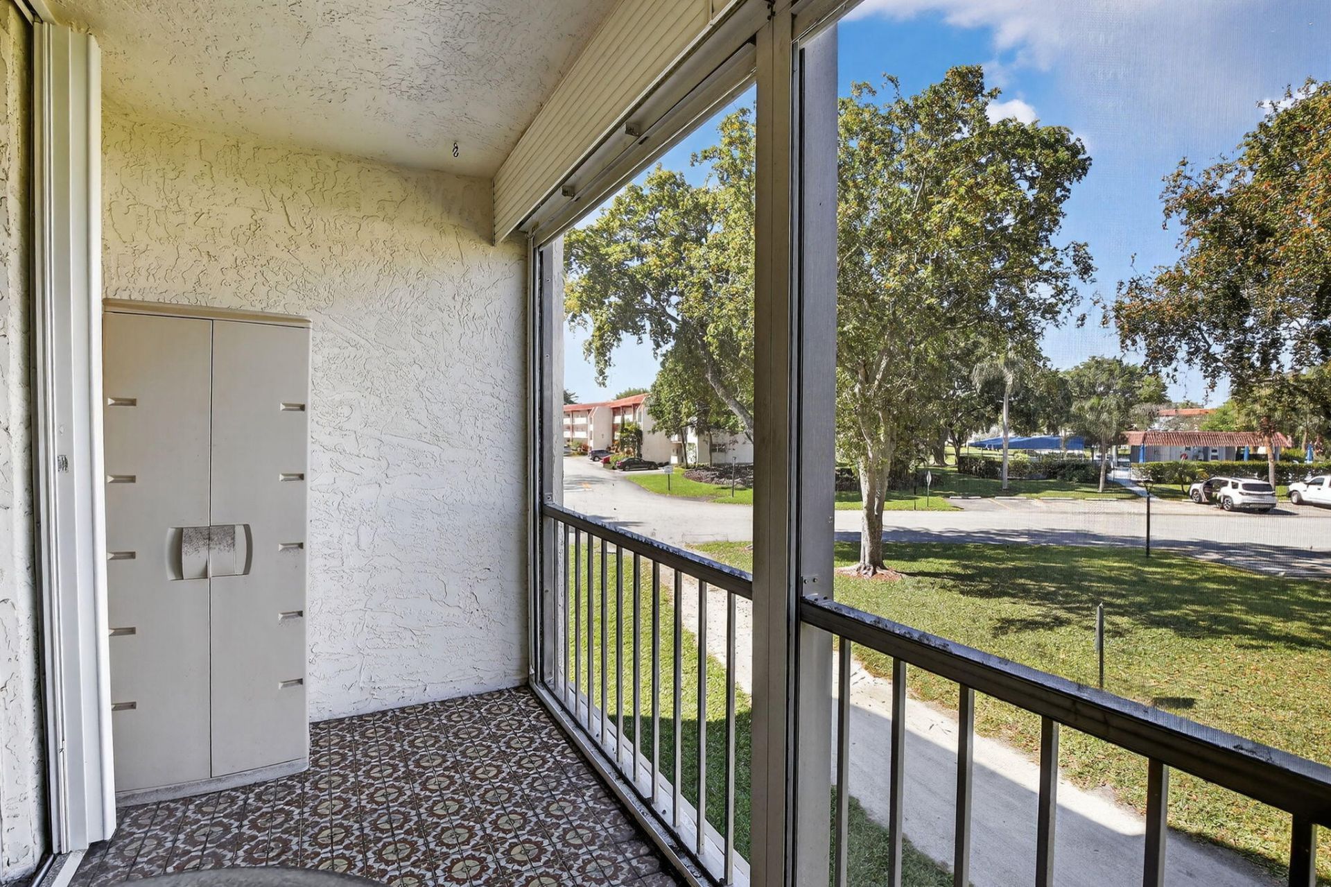 8921 S Hollybrook Boulevard, Unit 209, Pembroke Pines, FL 33025 Photo