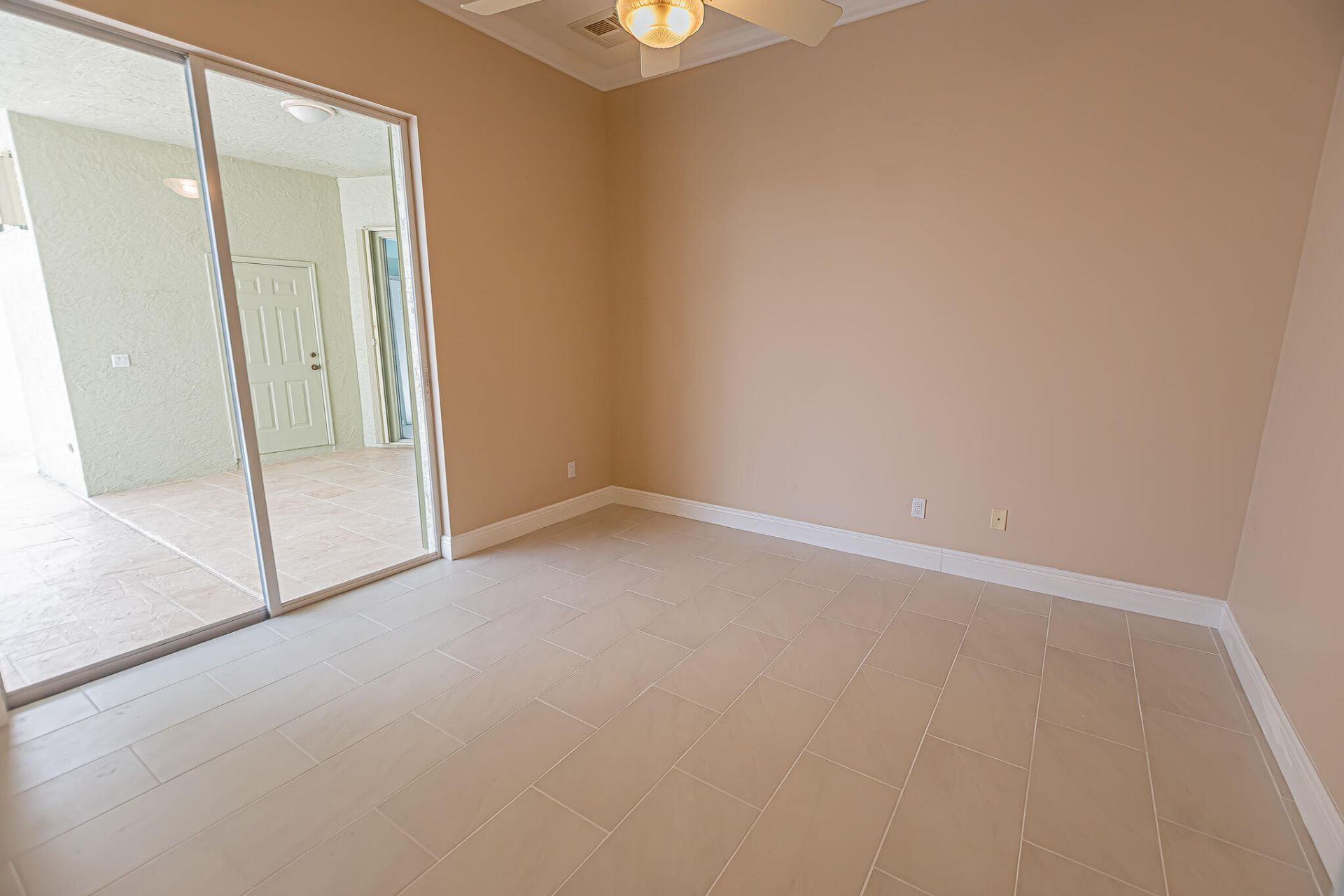 668 SW Lake Charles Circle, Port Saint Lucie, FL 34986 Photo