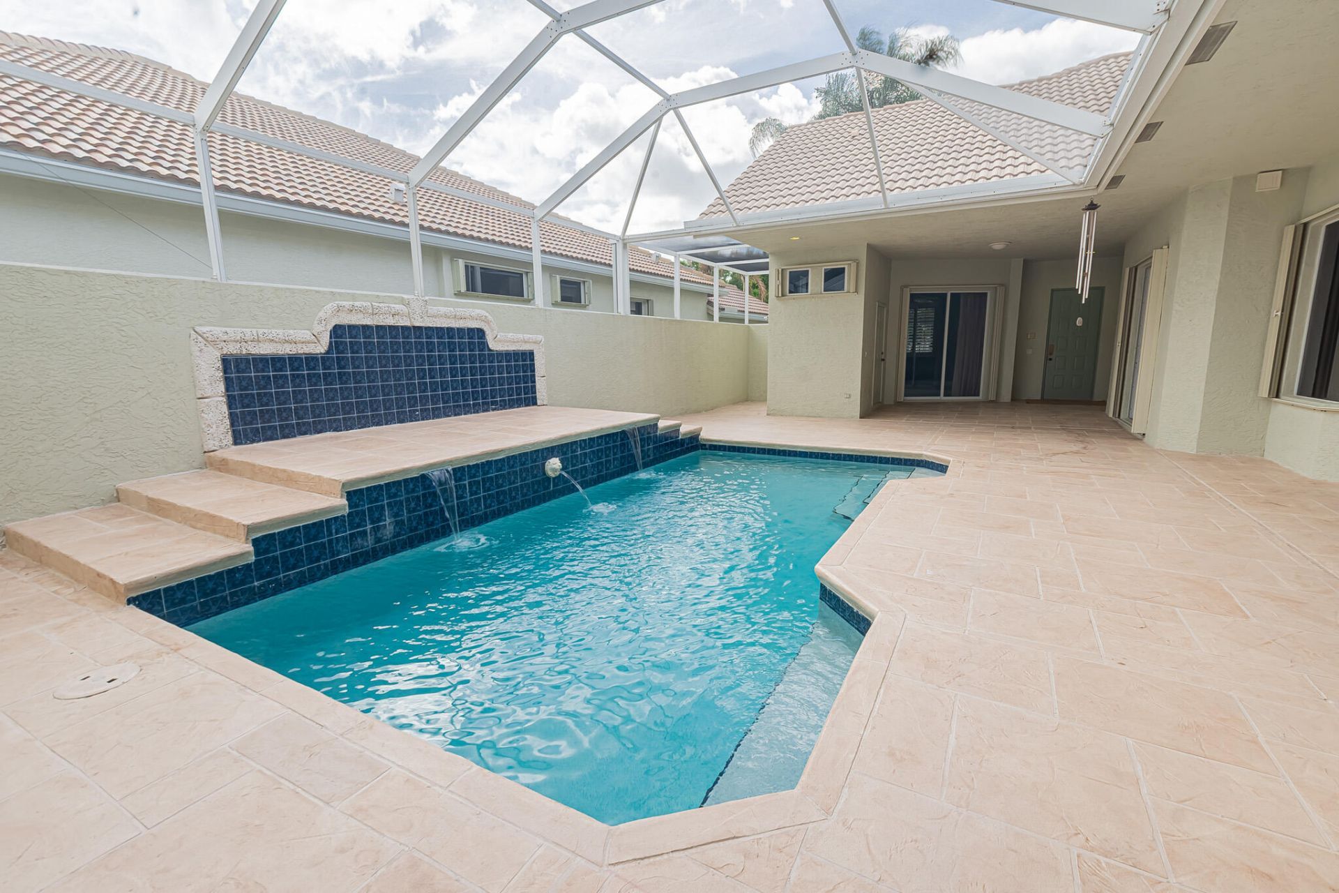 668 SW Lake Charles Circle, Port Saint Lucie, FL 34986 Photo