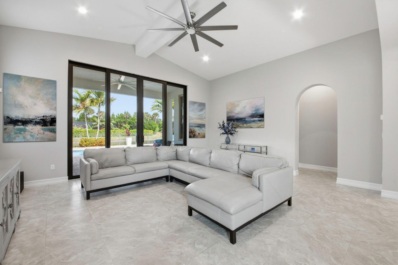 8644 Grand Prix Lane, Boynton Beach, FL 33472 Photo