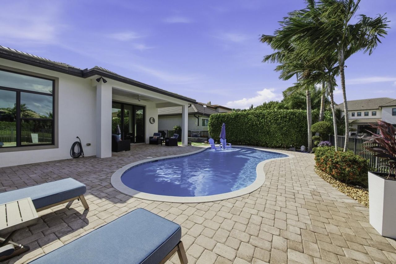 8644 Grand Prix Lane, Boynton Beach, FL 33472 Photo