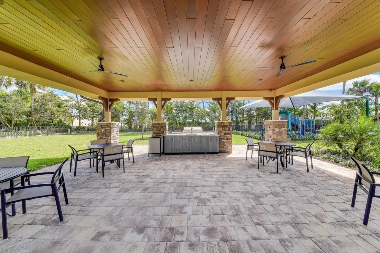 8644 Grand Prix Lane, Boynton Beach, FL 33472 Photo