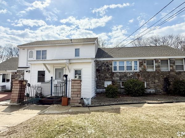 306 Chestnut Hill , Colchester, CT 06415