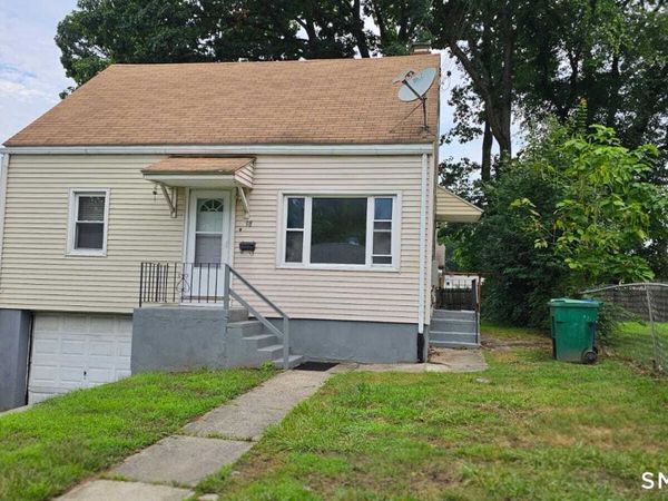 98 East Burnham, Bloomfield, CT 06002