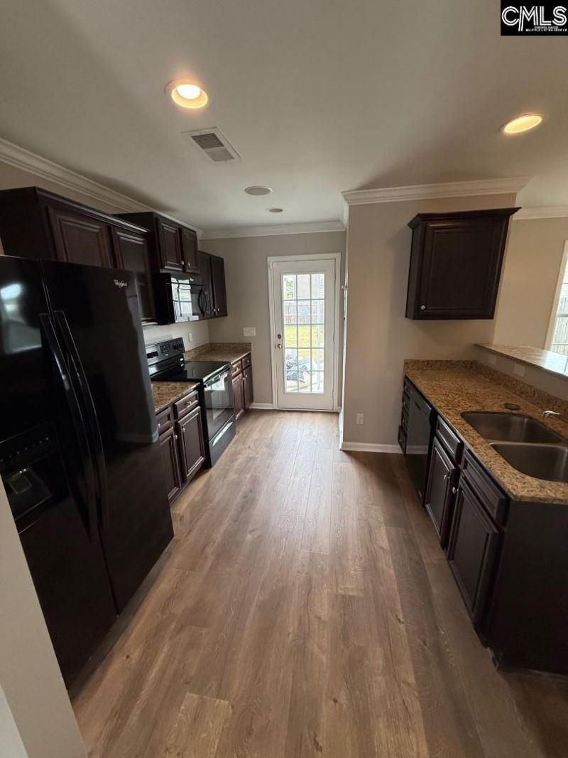 1306 Rabon Pond Drive  Photo 5