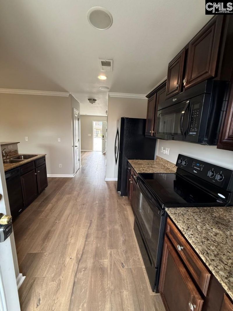 1306 Rabon Pond Drive  Photo 6