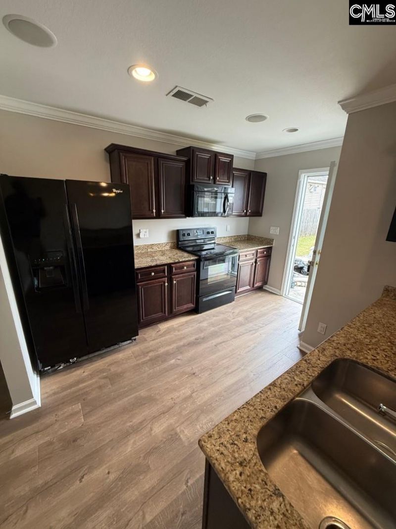 1306 Rabon Pond Drive  Photo 7