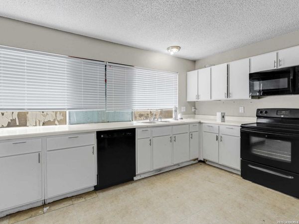 6812 Neston Drive, San Antonio, TX 78239