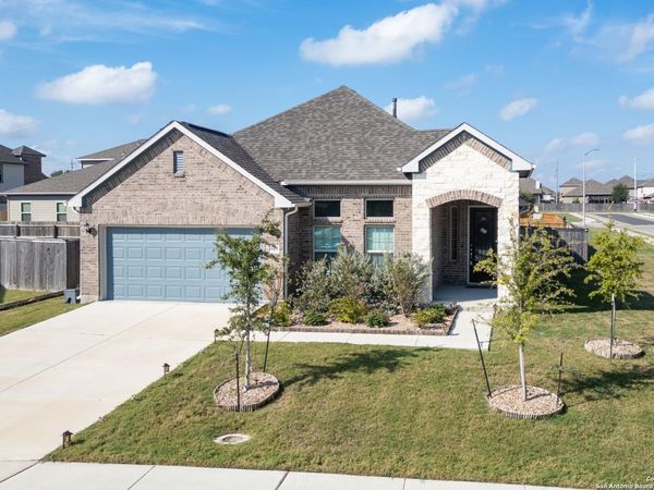 4919 Village Park, Schertz, TX 78124