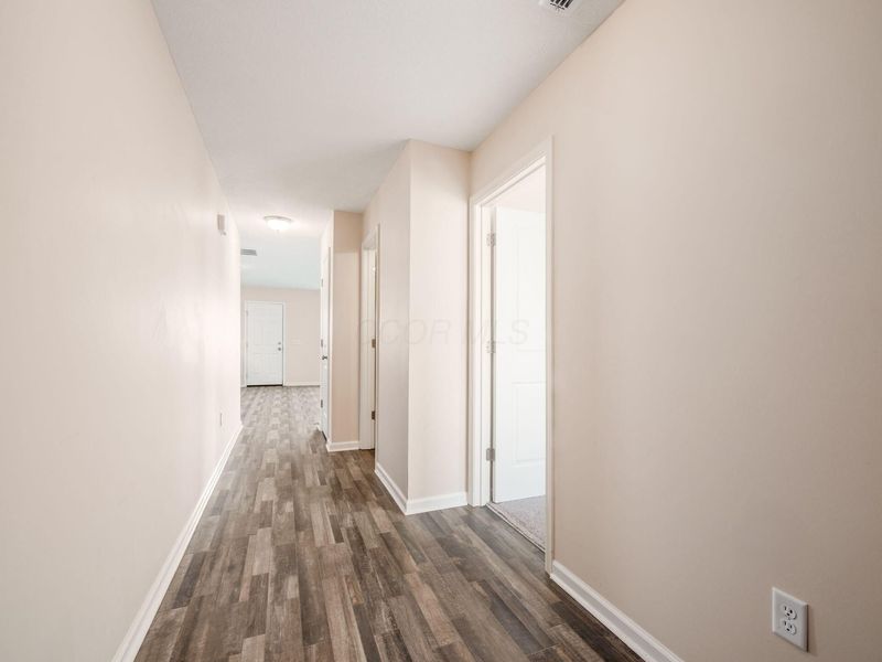 52 Genoa Circle, Commercial Point, OH 43116 Photo 3