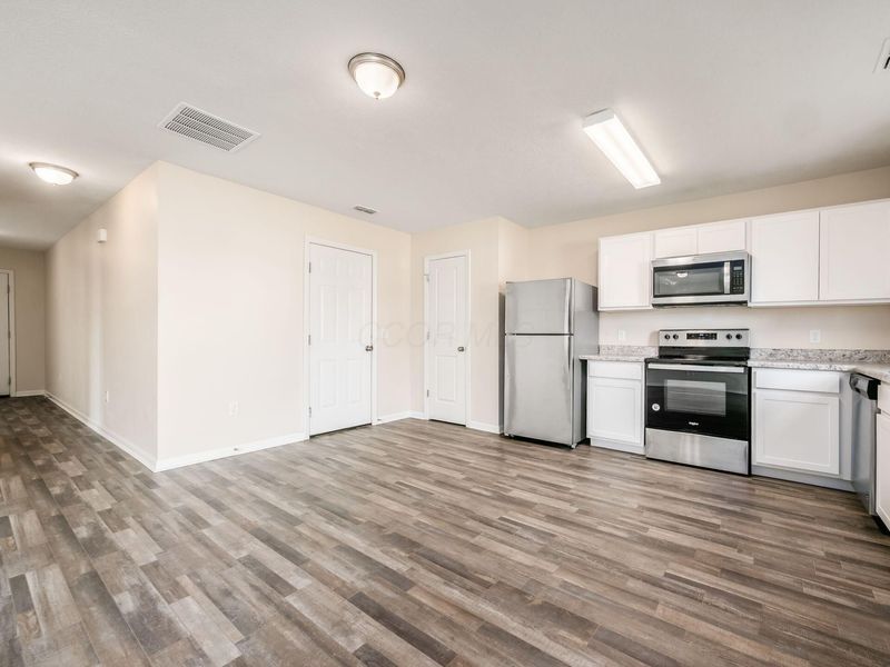 52 Genoa Circle, Commercial Point, OH 43116 Photo 9