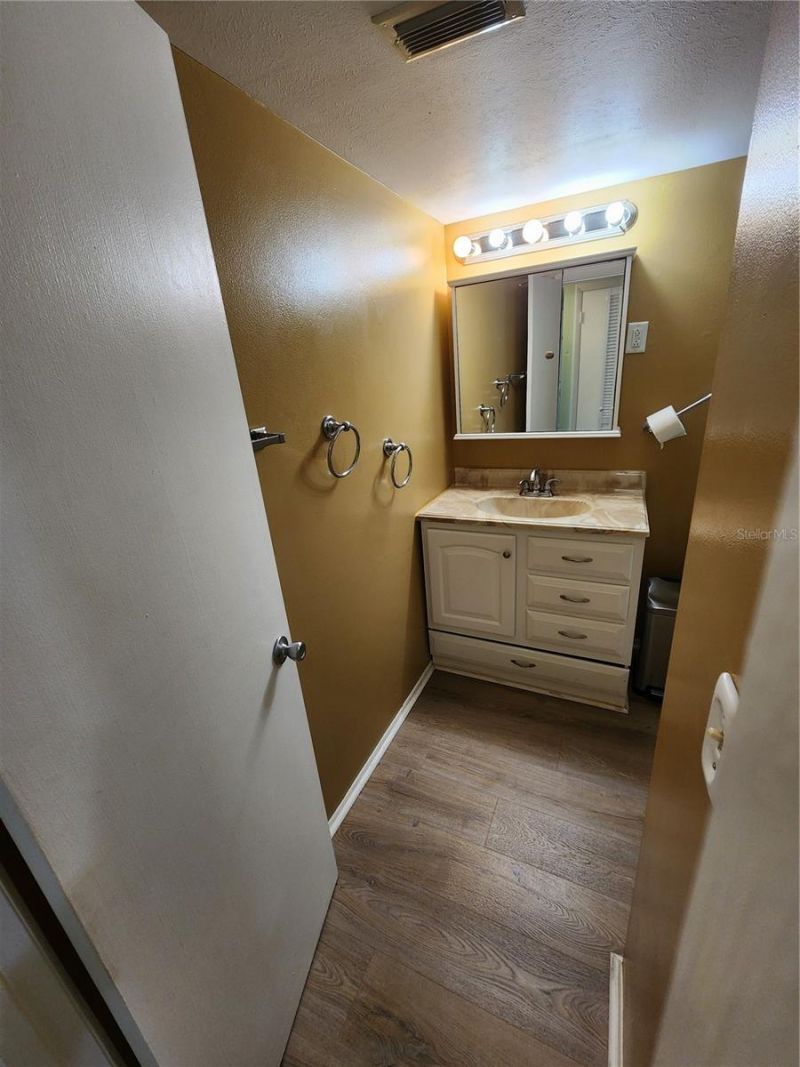 5842 Welcome Road, Unit J2, Bradenton, FL 34207 Photo