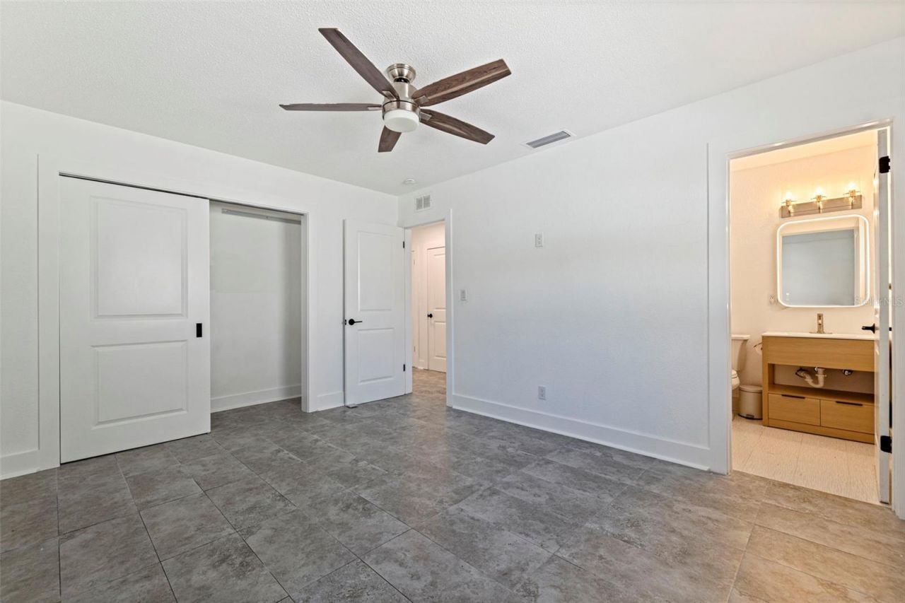 176 175th Avenue E, Redington Shores, FL 33708 Photo