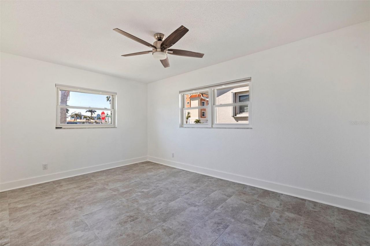 176 175th Avenue E, Redington Shores, FL 33708 Photo