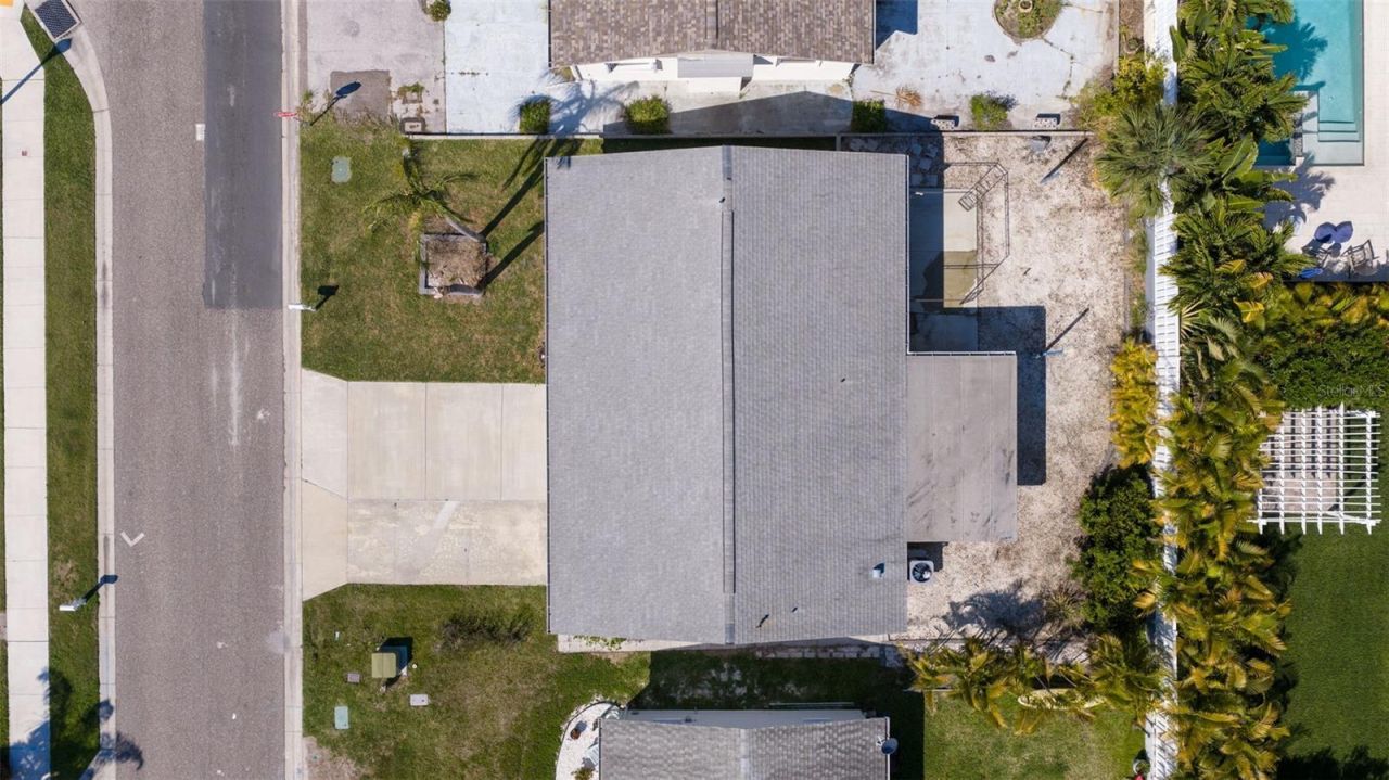 176 175th Avenue E, Redington Shores, FL 33708 Photo