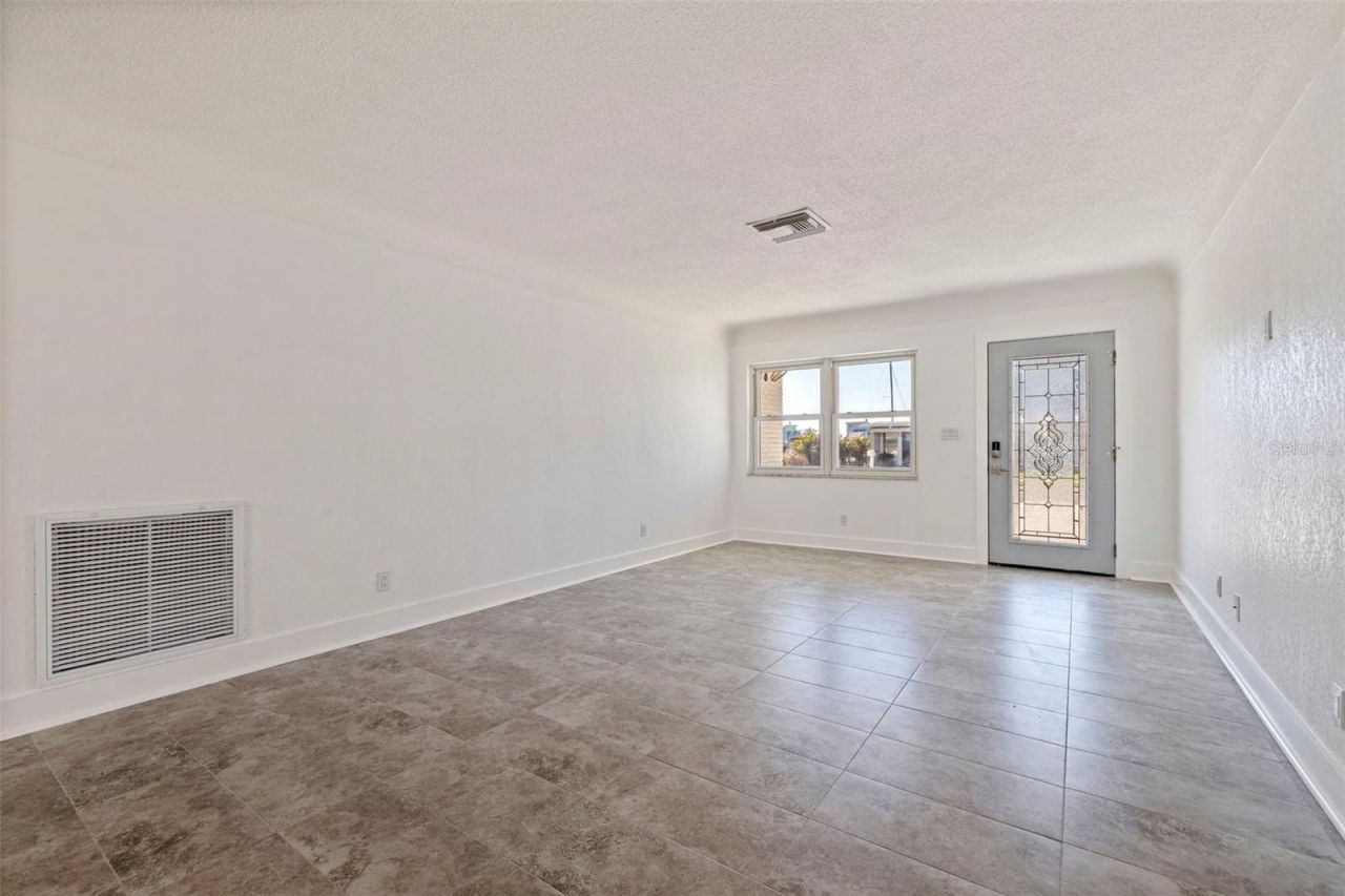 176 175th Avenue E, Redington Shores, FL 33708 Photo