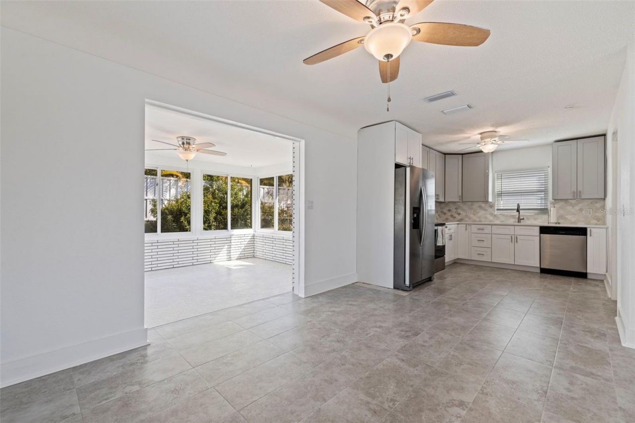 176 175th Avenue E, Redington Shores, FL 33708 Photo