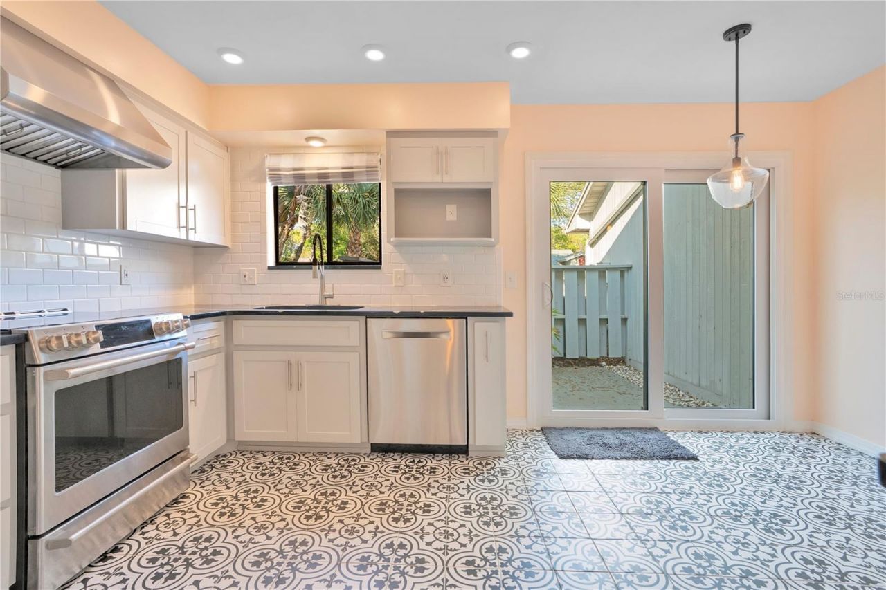 4310 Gull Cove, New Smyrna Beach, FL 32169 Photo