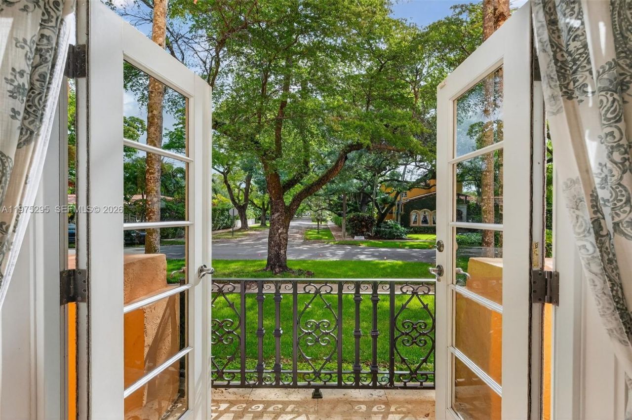 1222 Ferdinand St , Coral Gables, FL 33134 Photo