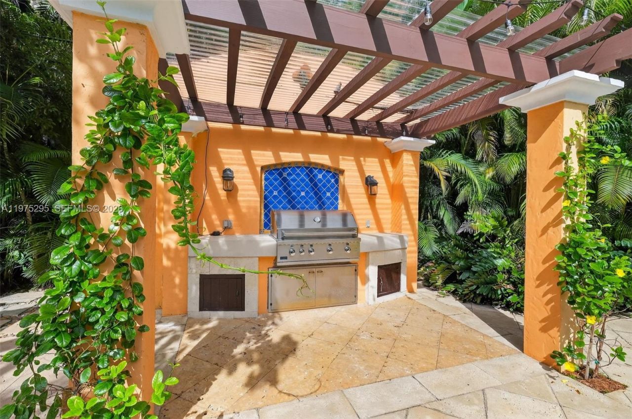 1222 Ferdinand St , Coral Gables, FL 33134 Photo