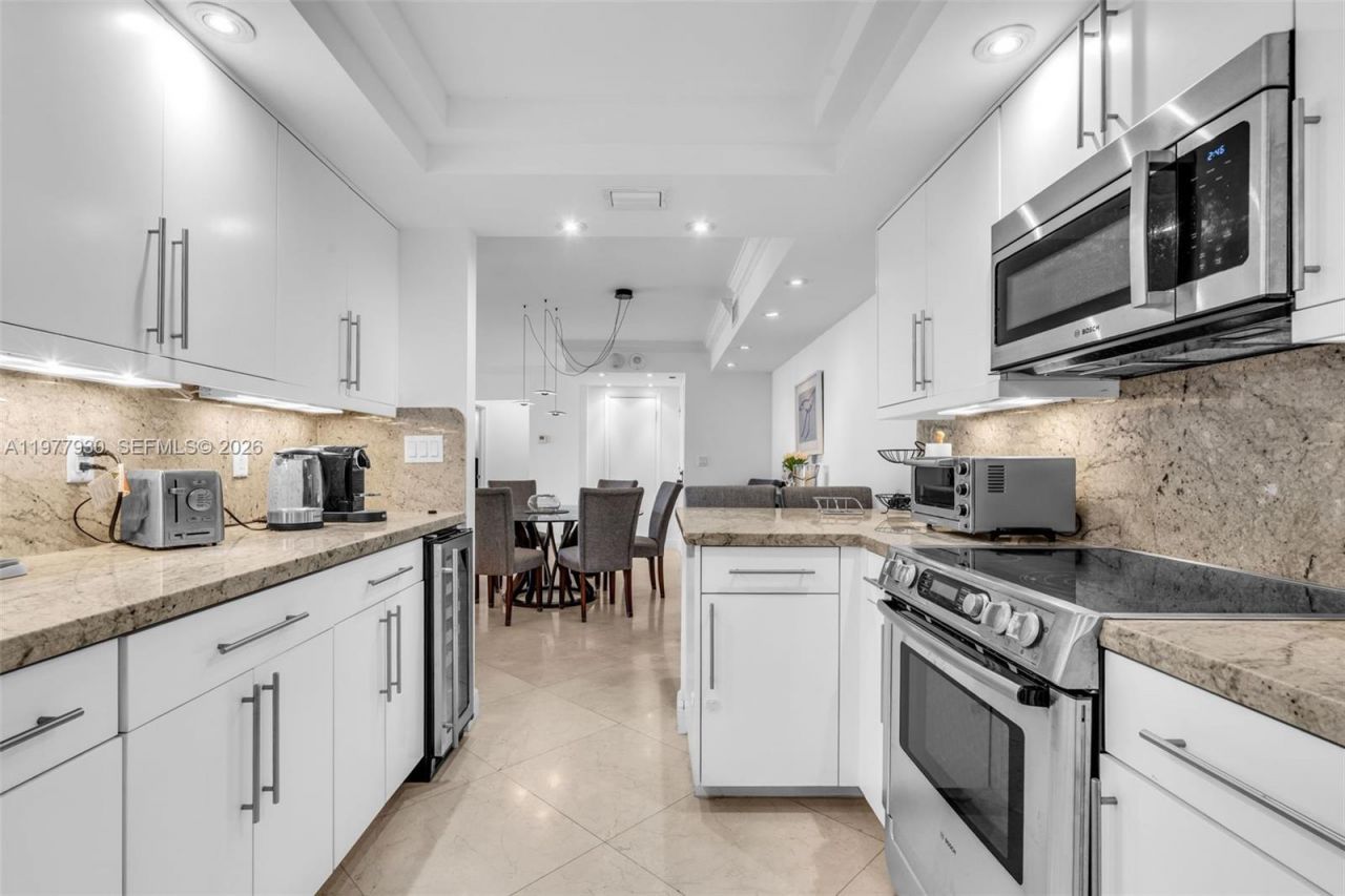 1121 Crandon Blvd, Unit E1203, Key Biscayne, FL 33149 Photo